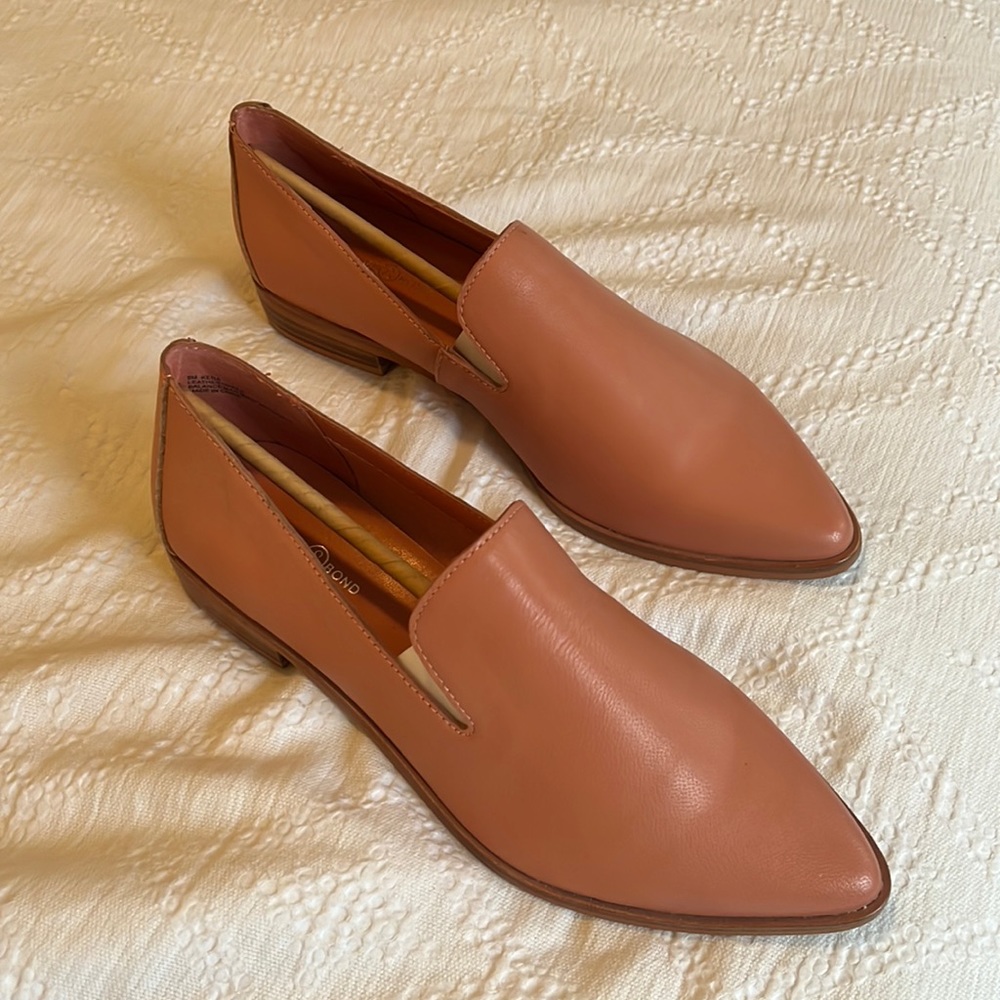 NWOT Treasure and Bond Kena Loafer